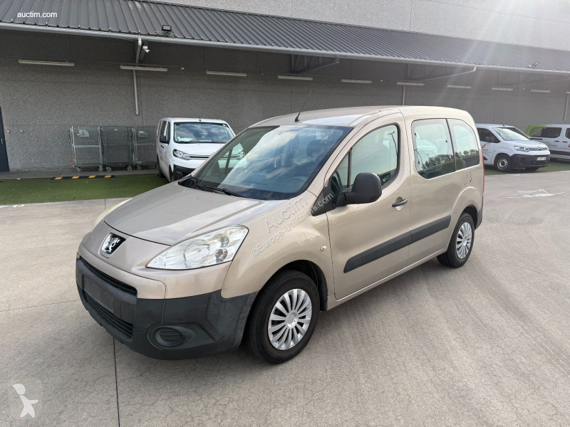 Bedrijfswagen Peugeot partner
