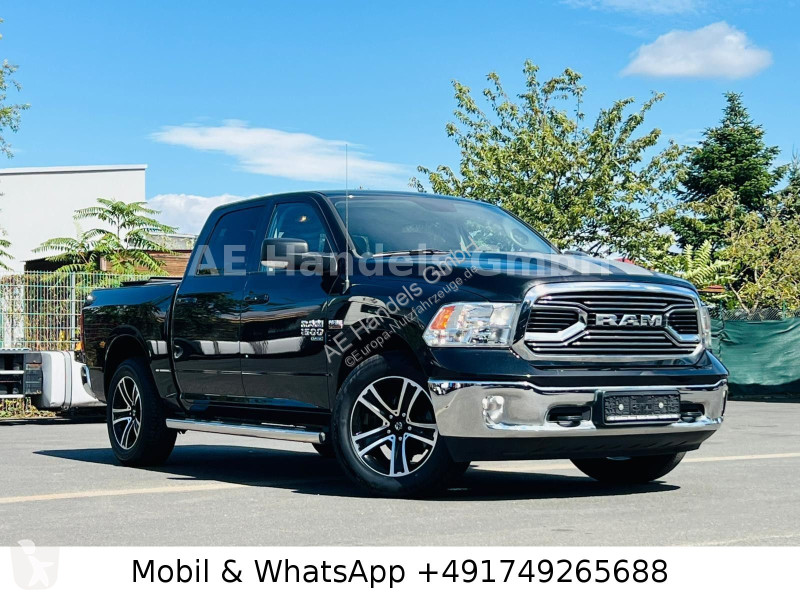 Лекотоварен автомобил Dodge RAM 1500 Classic...