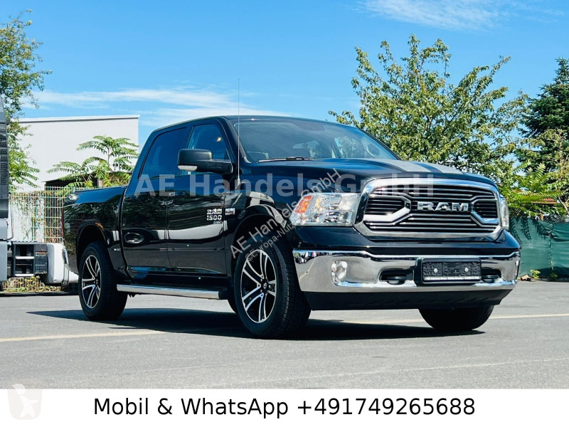 Комерційні автомобілі Dodge RAM 1500 Classic...