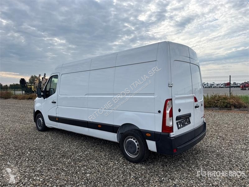 Furgoneta Renault 2.3DCI