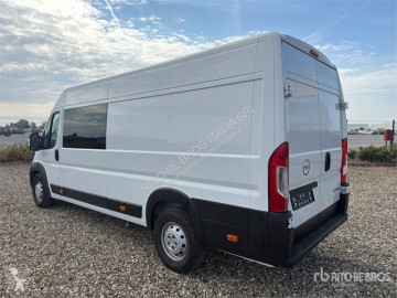 Caja cerrada Opel