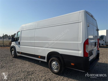 Caja cerrada Opel