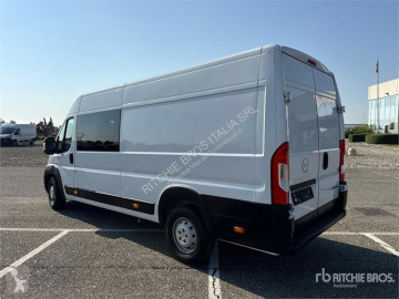 Caja cerrada Opel