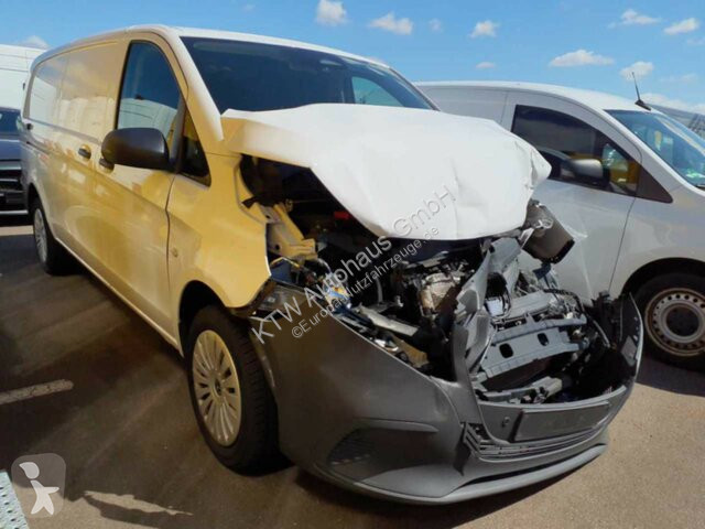 Véhicule utilitaire Mercedes Vito116CDI KA...