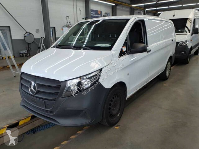 Véhicule utilitaire Mercedes Vito116CDI KA...