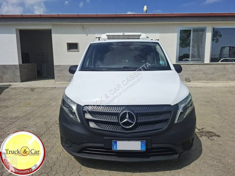 Furgoneta Mercedes