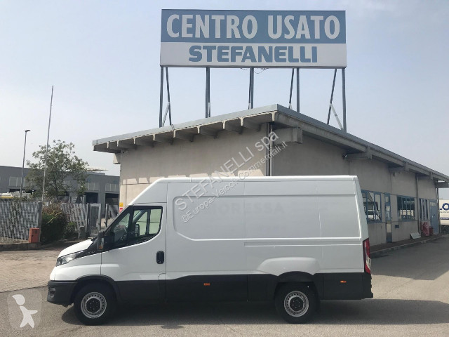 Furgoneta Iveco DAILY 35S14 V FURGONE