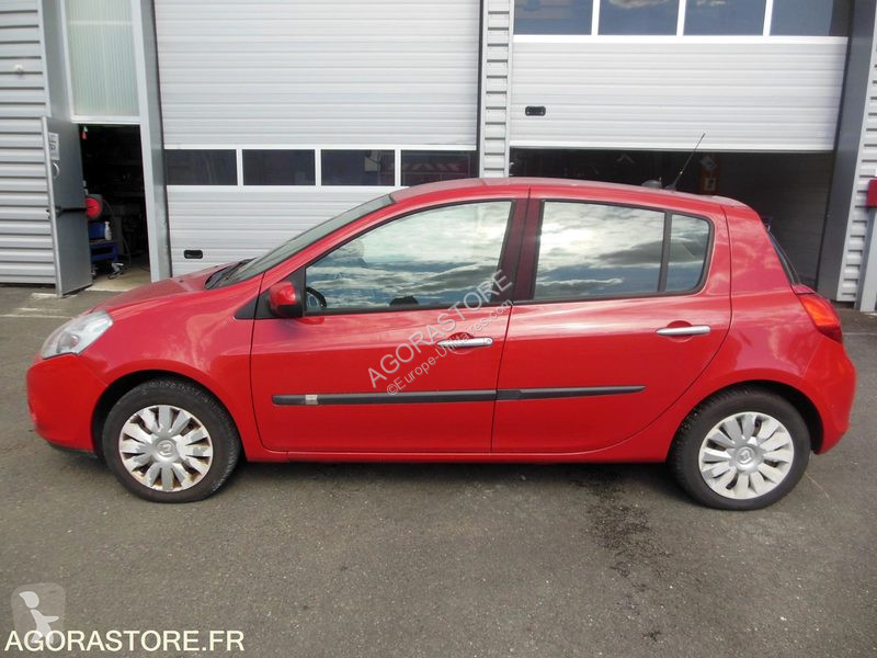 Véhicule utilitaire Renault CLIO