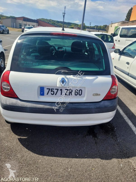 Лекотоварен автомобил Renault CLIO