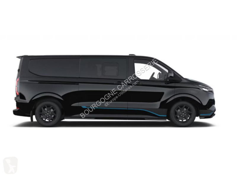 Véhicule utilitaire Ford TRANSIT CUSTOM 2.5...