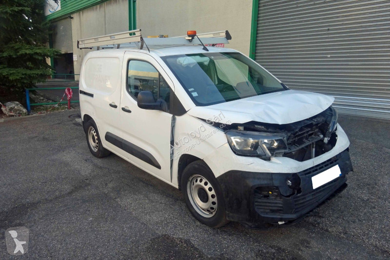 Véhicule utilitaire Peugeot PARTNER 1,5 HDI 100