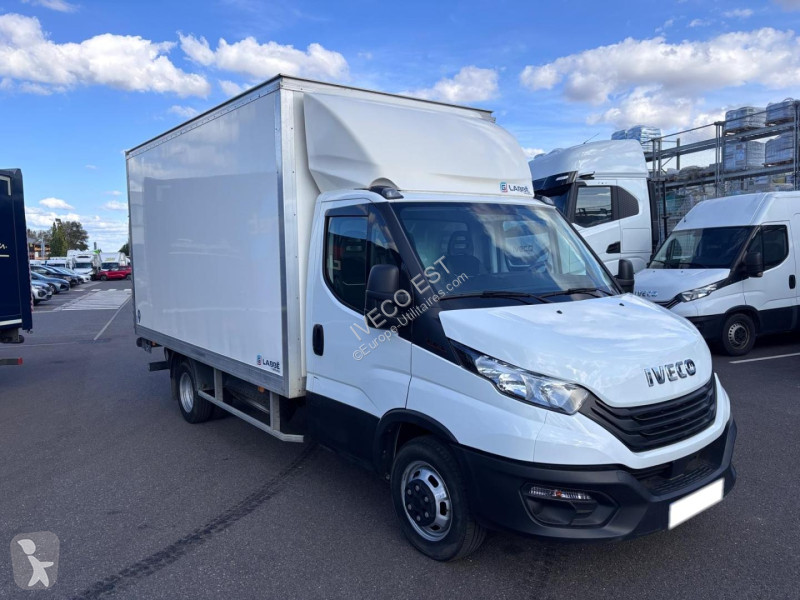 Véhicule utilitaire Iveco CCb 35C16 - 3.0L -...