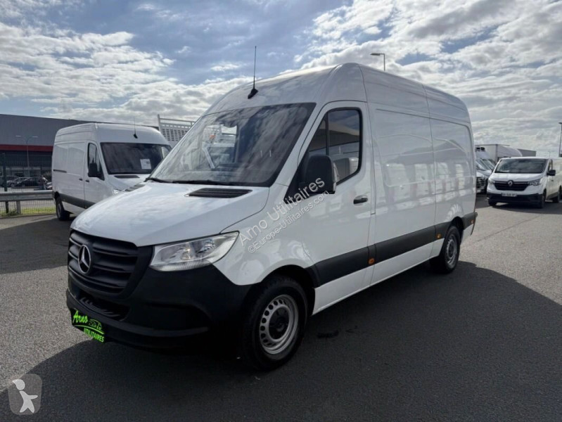 Véhicule utilitaire Mercedes