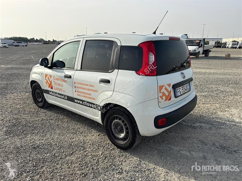 Комерційні автомобілі Fiat Cargo Van