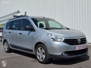 Автомобіль Dacia
