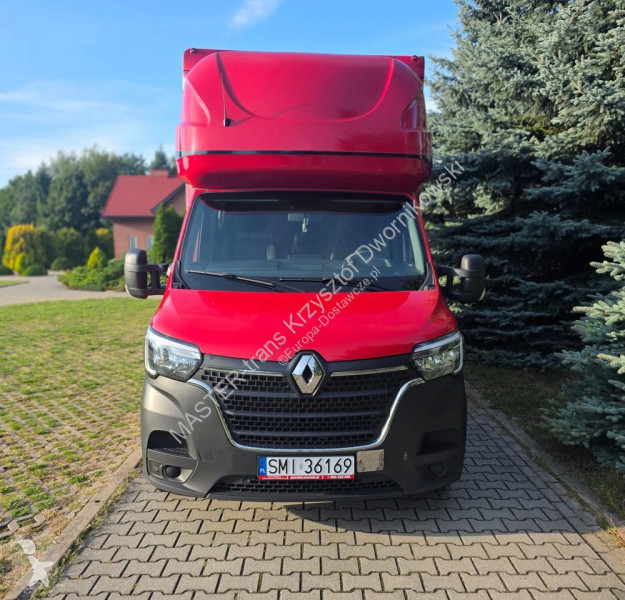 Комерційні автомобілі Renault