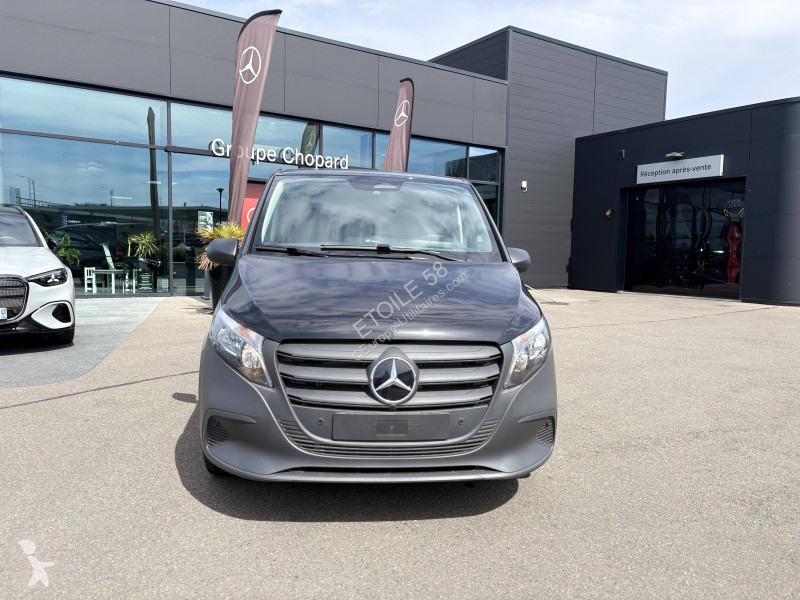 Комерційні автомобілі Mercedes VITO FOURGON 119...