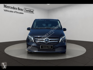 Voiture monospace Mercedes
