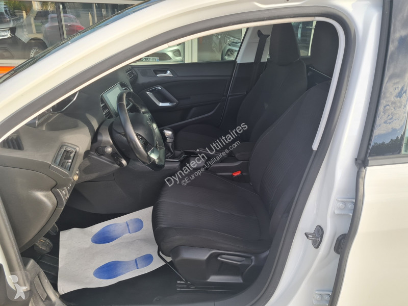 Лекотоварен автомобил Peugeot 308 AFFAIRE 1.6...