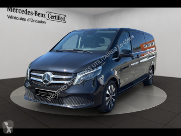 Voiture monospace Mercedes