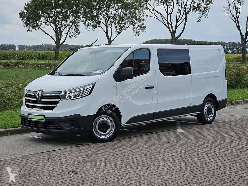 Лекотоварен автомобил Renault 2.0 DCI ac dc...