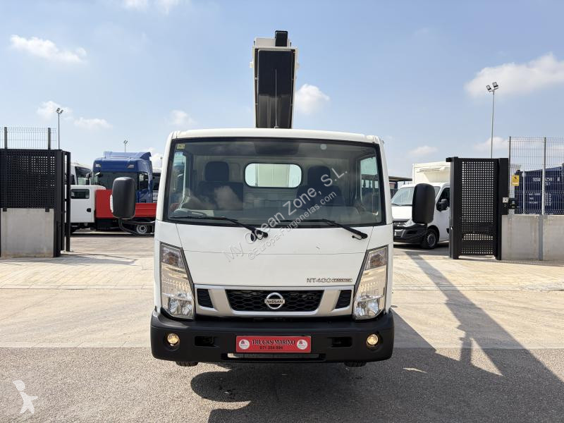 Furgoneta Nissan 35.12