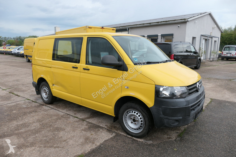 Лекотоварен автомобил Volkswagen T5 Transporter...