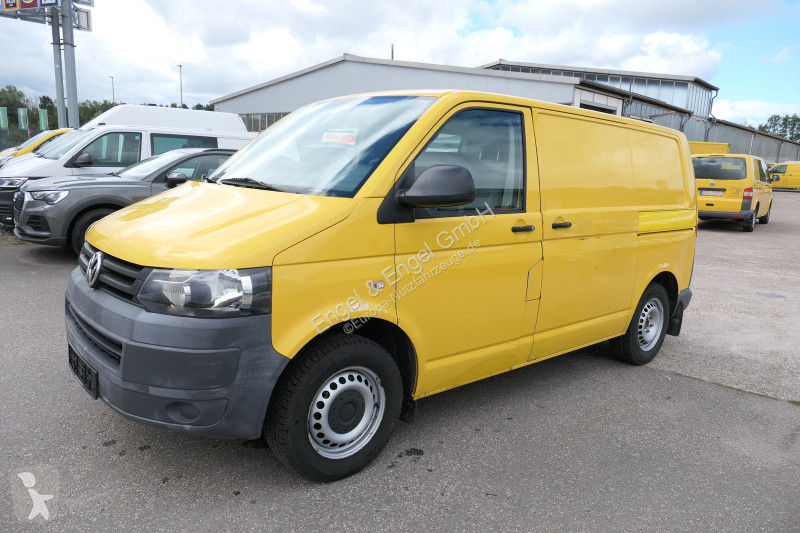 Лекотоварен автомобил Volkswagen T5 Transporter...
