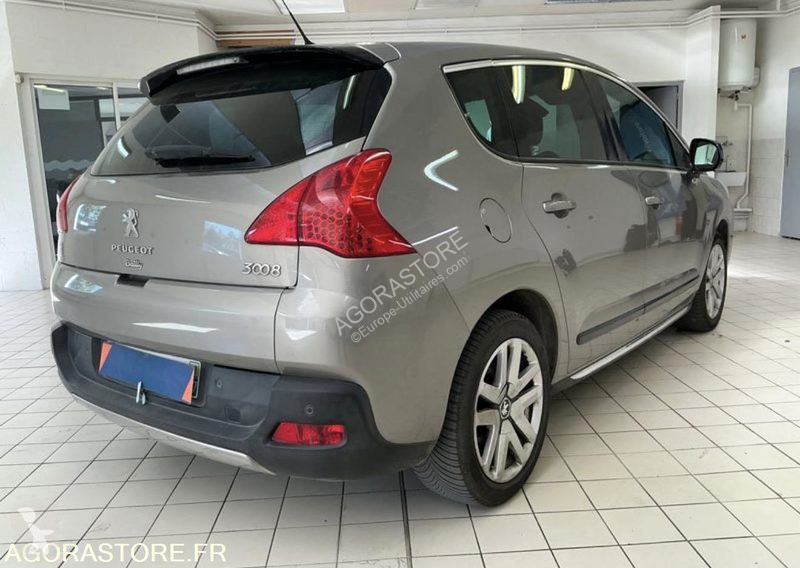 Лекотоварен автомобил Peugeot