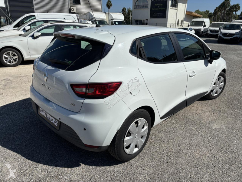 Лекотоварен автомобил Renault