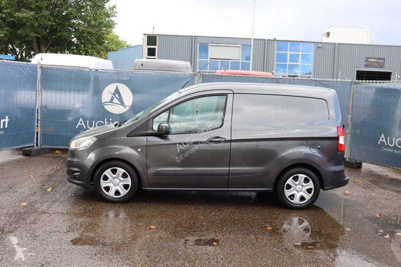 Furgoneta Ford Courier
