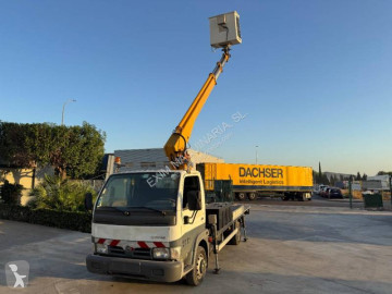 Articulada telescópica Nissan