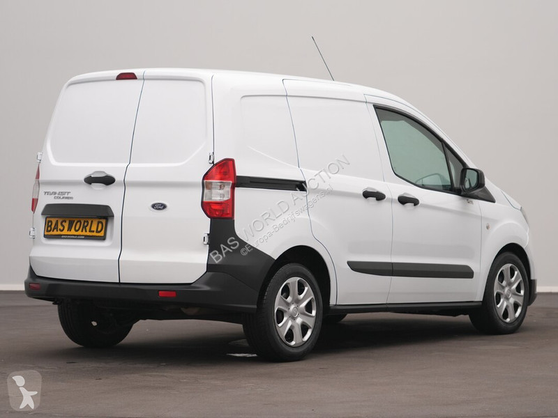 Furgoneta Ford Courier