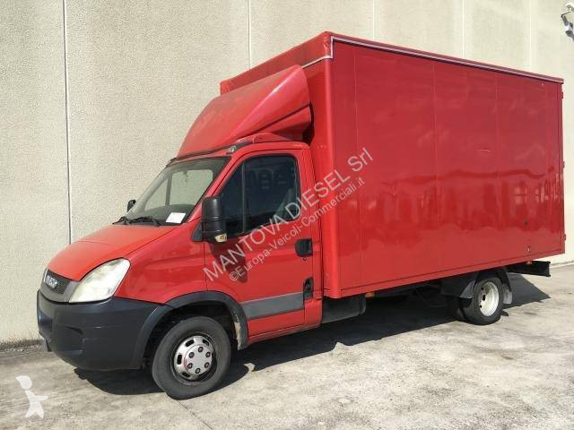 Лекотоварен автомобил Iveco 35C14G