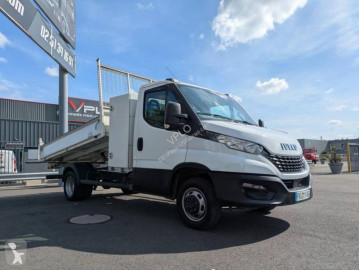 Nyttobil med flak standard Iveco
