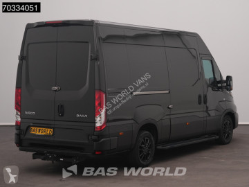 Iveco Daily 35S21 3.0L Special Edition Automaat L2H2 3,5t Trekhaak 210PK LED Navi Airco Cruise Camera CarPlay Parkeersensoren Stoelverwarmin
