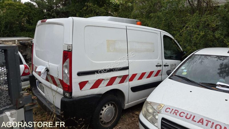 Лекотоварен автомобил Citroën JUMPY