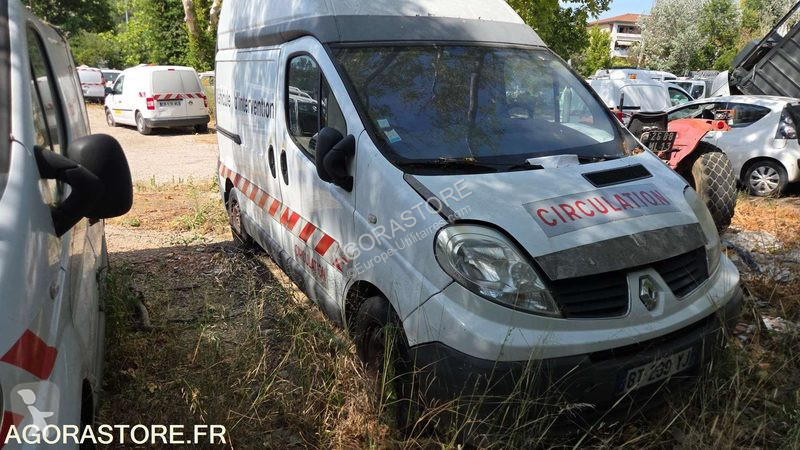 Лекотоварен автомобил Renault TRAFIC