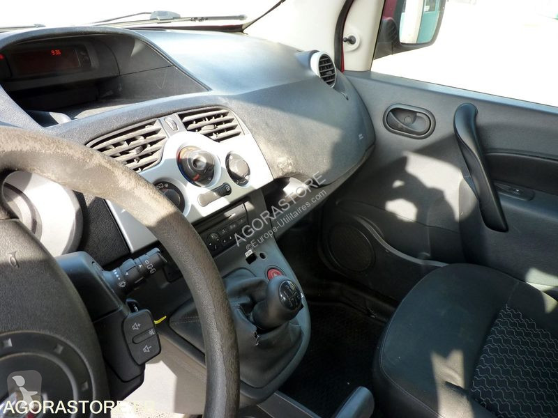 Лекотоварен автомобил Renault KANGOO