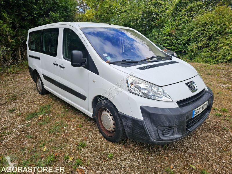 Лекотоварен автомобил Peugeot