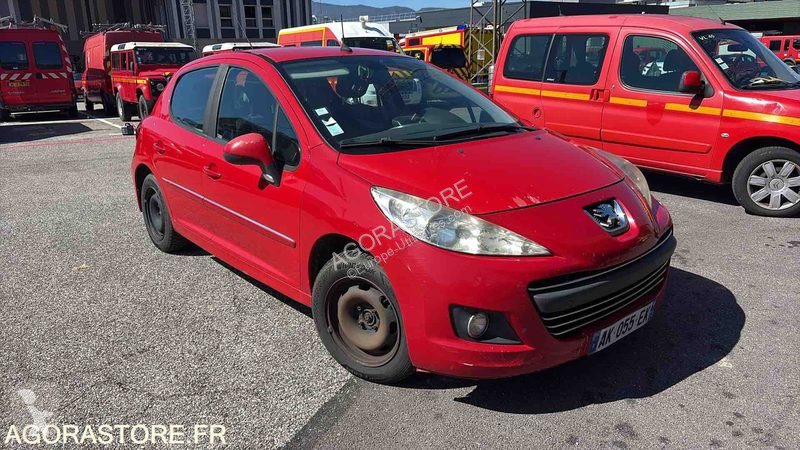 Лекотоварен автомобил Peugeot 207