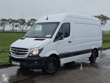Bestelwagen Mercedes