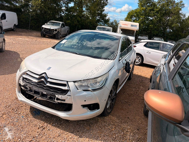 Лекотоварен автомобил Citroën DS 4 2.0 HDi 160...