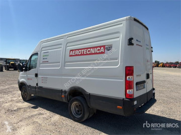Caja cerrada Iveco