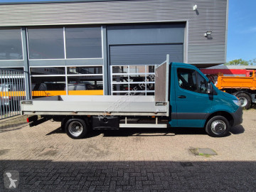 Platte bak Mercedes