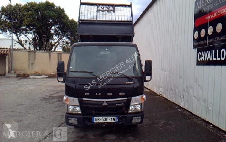 Furgoneta Fuso