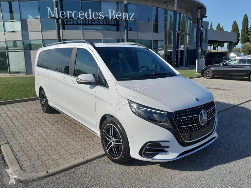Mercedes  van