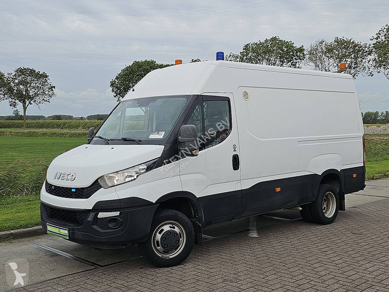 Furgoneta Iveco 50C17 3.0Ltr Dubbellucht !