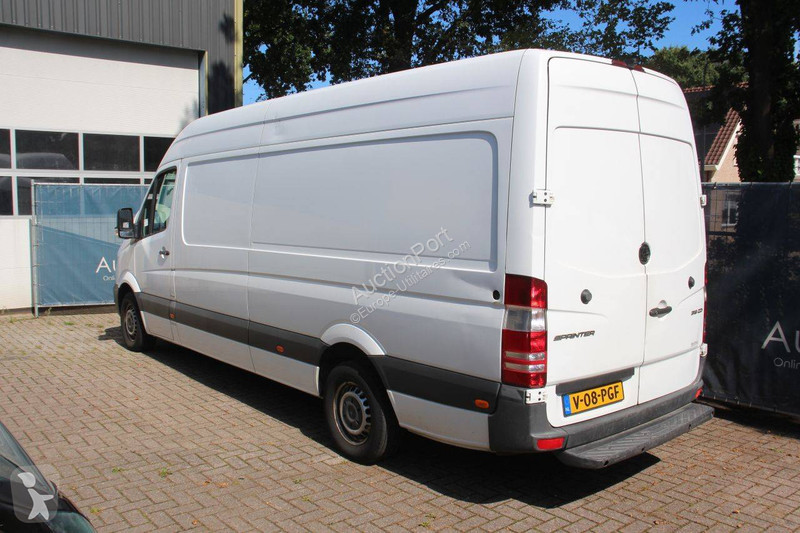 Mercedes 316 CDI van