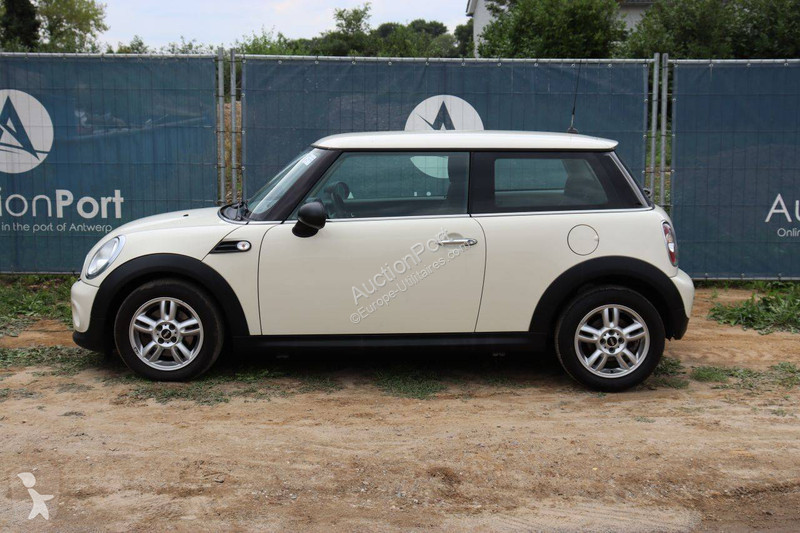 Mini One van